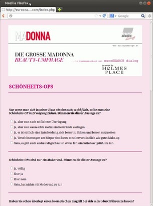 Fragebogen mit Madonna-Magazin und Holmes-Place-Logo